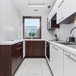 Nowa Teczowa Promenada Staromiejska By Renters * Breslavia