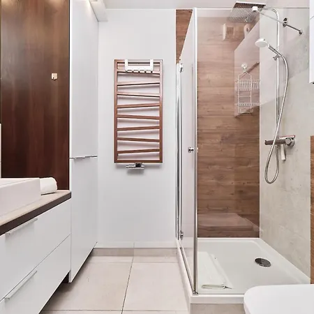 Nowa Teczowa Promenada Staromiejska By Renters